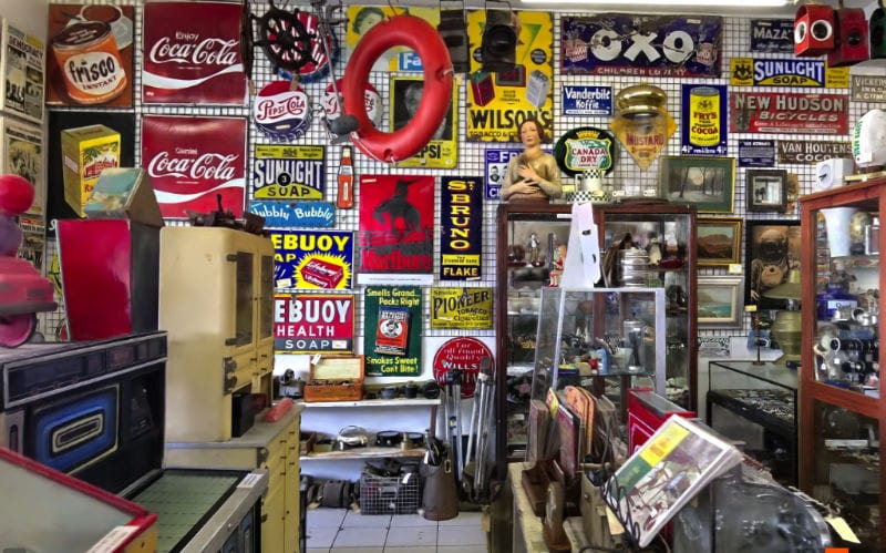 A 3D scan of Collectable Cafe - Second hand vintage store with an amazing selection of vintage and retro items